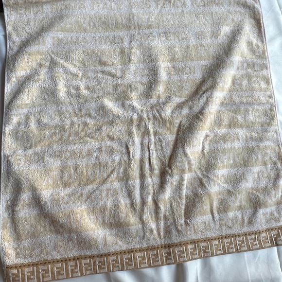 Authentic Fendi Zucca Teleria Bath Towel - Picture 1 of 9